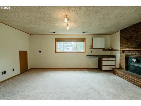 5484 SE Roethe Road Milwaukie OR 97267