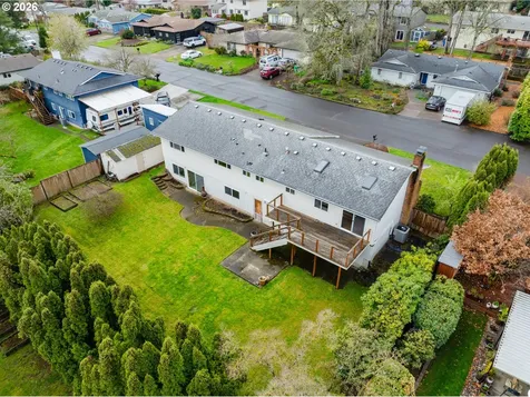5484 SE Roethe Road Milwaukie OR 97267