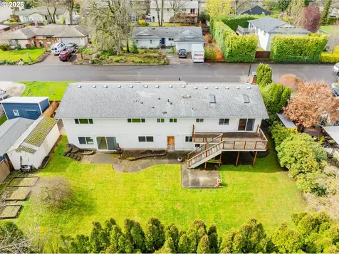 5484 SE Roethe Road Milwaukie OR 97267