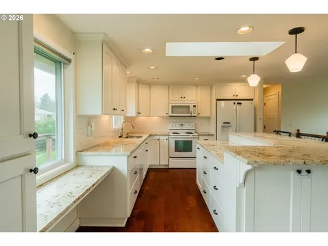 5484 SE Roethe Road Milwaukie OR 97267