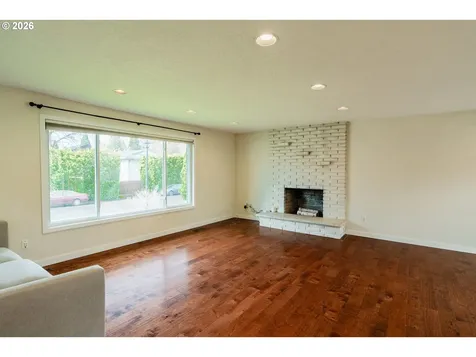 5484 SE Roethe Road Milwaukie OR 97267