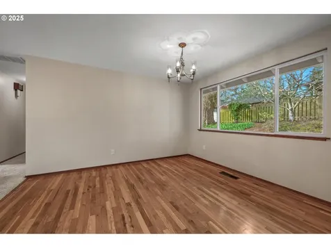 11965 NW Oatfield Court Portland OR 97229