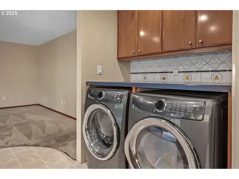 11965 NW Oatfield Court Portland OR 97229