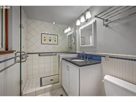 11965 NW Oatfield Court Portland OR 97229