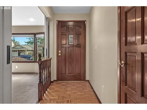 11965 NW Oatfield Court Portland OR 97229