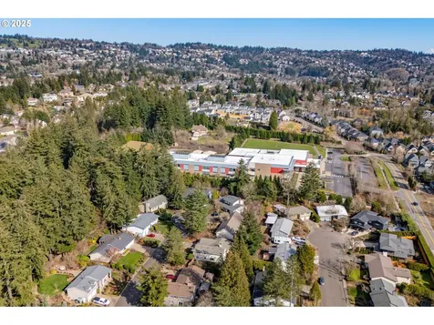 11965 NW Oatfield Court Portland OR 97229