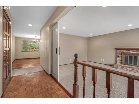 11965 NW Oatfield Court Portland OR 97229