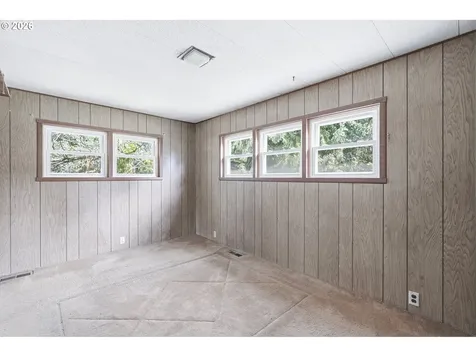 21945 S Lower Highland Road Beavercreek OR 97004