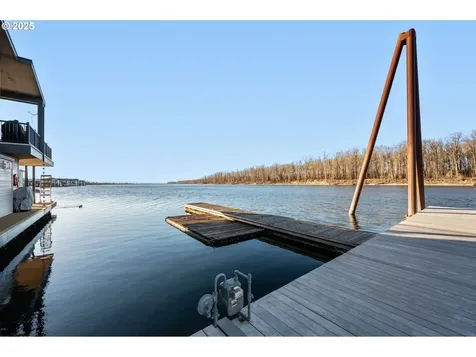 18525 NE Marine Drive Portland OR 97230