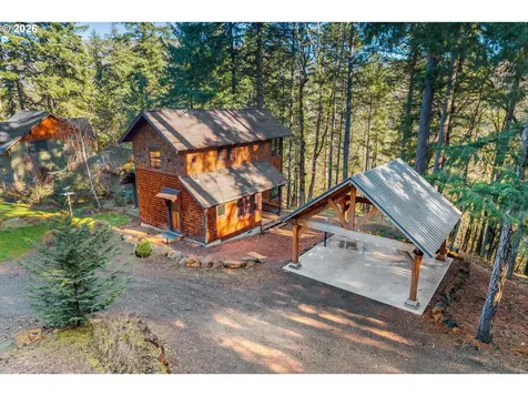 32 Hamilton Avenue Underwood WA 98651
