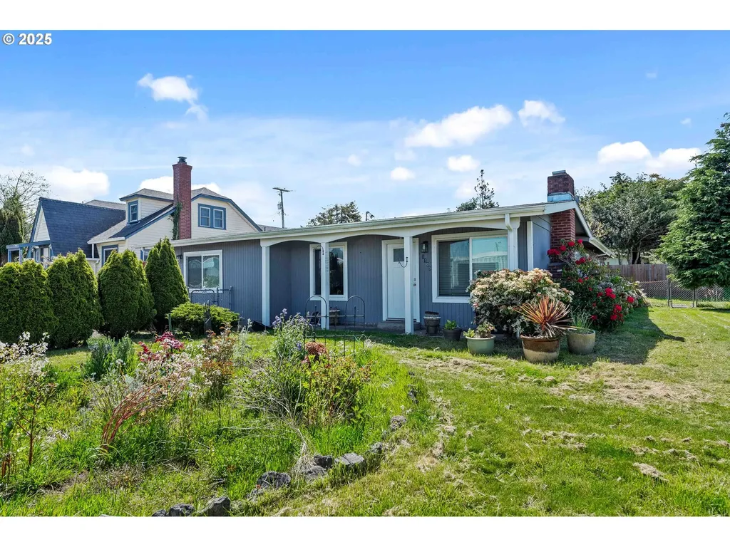 1109 Salmon Avenue Coos Bay OR 97420