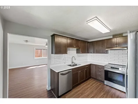 1109 Salmon Avenue Coos Bay OR 97420