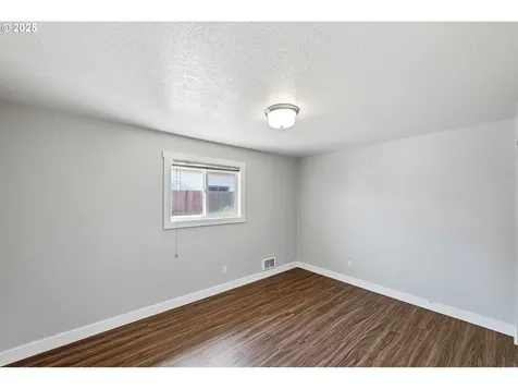 1109 Salmon Avenue Coos Bay OR 97420