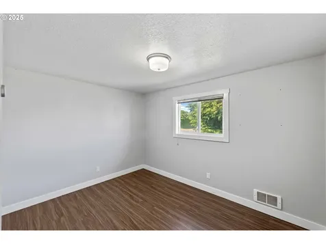 1109 Salmon Avenue Coos Bay OR 97420