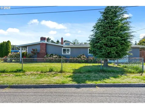 1109 Salmon Avenue Coos Bay OR 97420