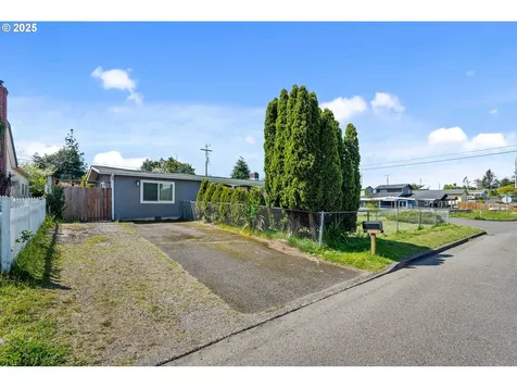 1109 Salmon Avenue Coos Bay OR 97420