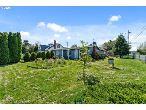 1109 Salmon Avenue Coos Bay OR 97420