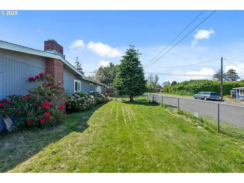 1109 Salmon Avenue Coos Bay OR 97420