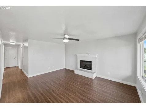 1109 Salmon Avenue Coos Bay OR 97420