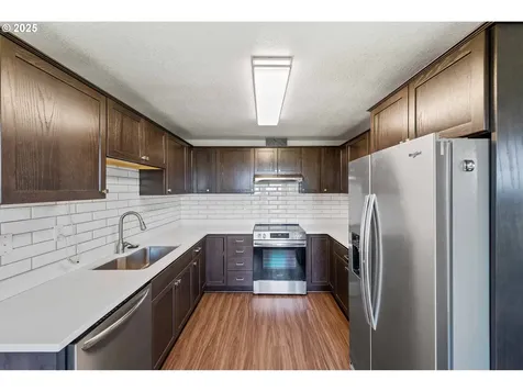 1109 Salmon Avenue Coos Bay OR 97420