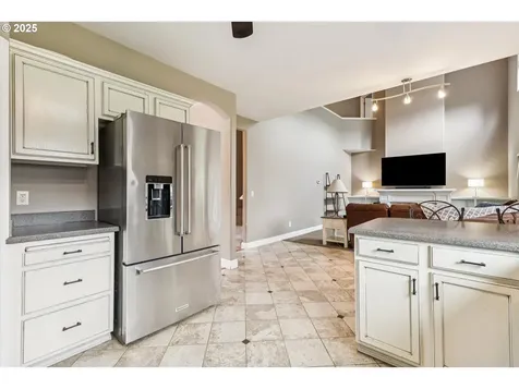 19134 Little Plains Parkway Oregon City OR 97045