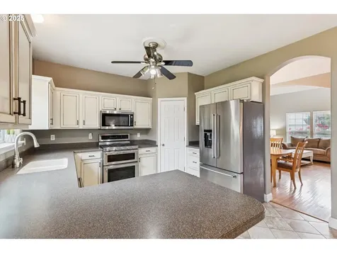19134 Little Plains Parkway Oregon City OR 97045