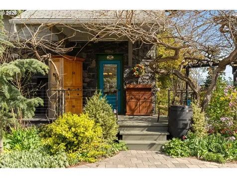 600 Garrison Street The Dalles OR 97058