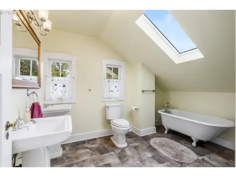 600 Garrison Street The Dalles OR 97058