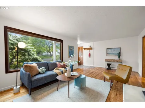 8516 SE Mill Street Portland OR 97216