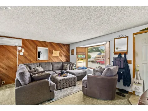 813 Ruby Avenue Eugene OR 97404