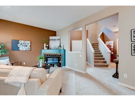 3181 SE Robin Circle Hillsboro OR 97123