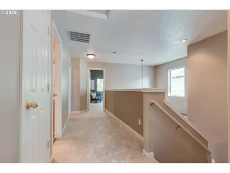 3181 SE Robin Circle Hillsboro OR 97123