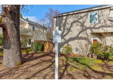3181 SE Robin Circle Hillsboro OR 97123