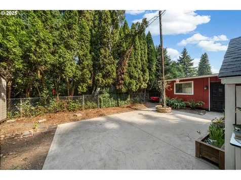 3900 NE 122nd Avenue Vancouver WA 98682
