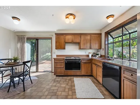 350 NW 87th Avenue Portland OR 97229