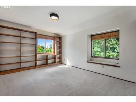 350 NW 87th Avenue Portland OR 97229