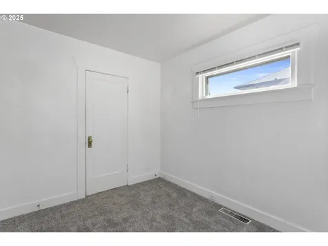 6922 SE Ramona Street Portland OR 97206