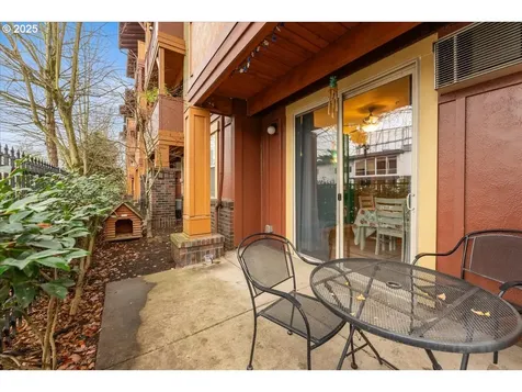 400 NE 100th Avenue Portland OR 97220
