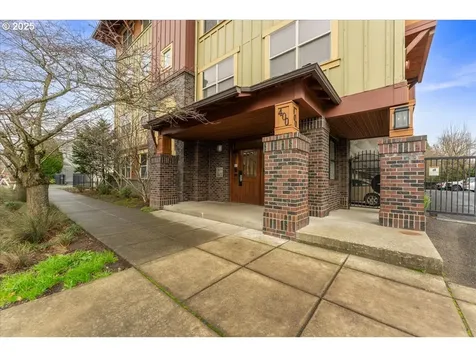 400 NE 100th Avenue Portland OR 97220