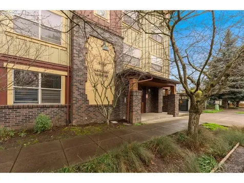 400 NE 100th Avenue Portland OR 97220