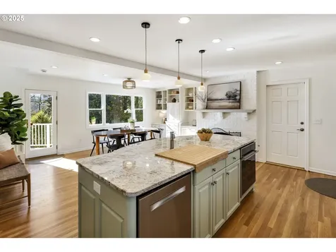 18336 Westview Drive Lake Oswego OR 97034