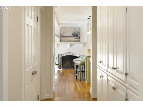 18336 Westview Drive Lake Oswego OR 97034