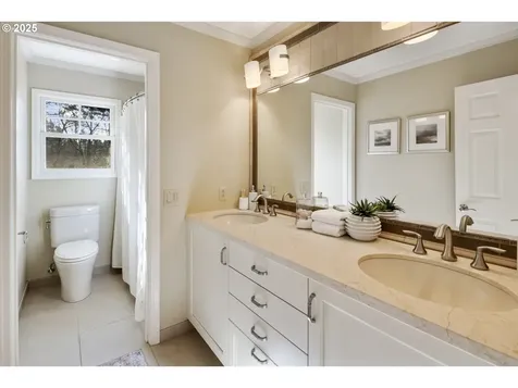 18336 Westview Drive Lake Oswego OR 97034