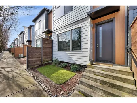 179 N 44th Place Ridgefield WA 98642