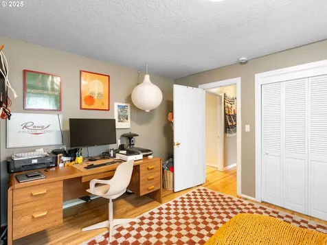 1245 NE 118th Avenue Portland OR 97220