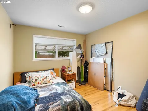 1245 NE 118th Avenue Portland OR 97220