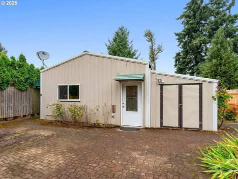 1245 NE 118th Avenue Portland OR 97220