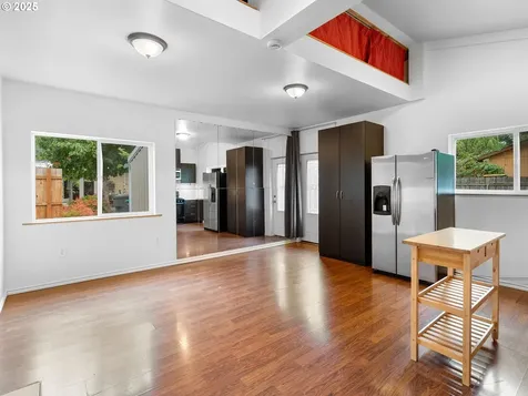 1245 NE 118th Avenue Portland OR 97220