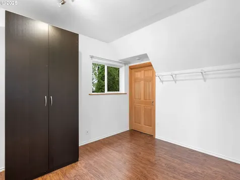 1245 NE 118th Avenue Portland OR 97220