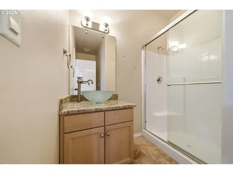12404 NW 47th Avenue Vancouver WA 98685